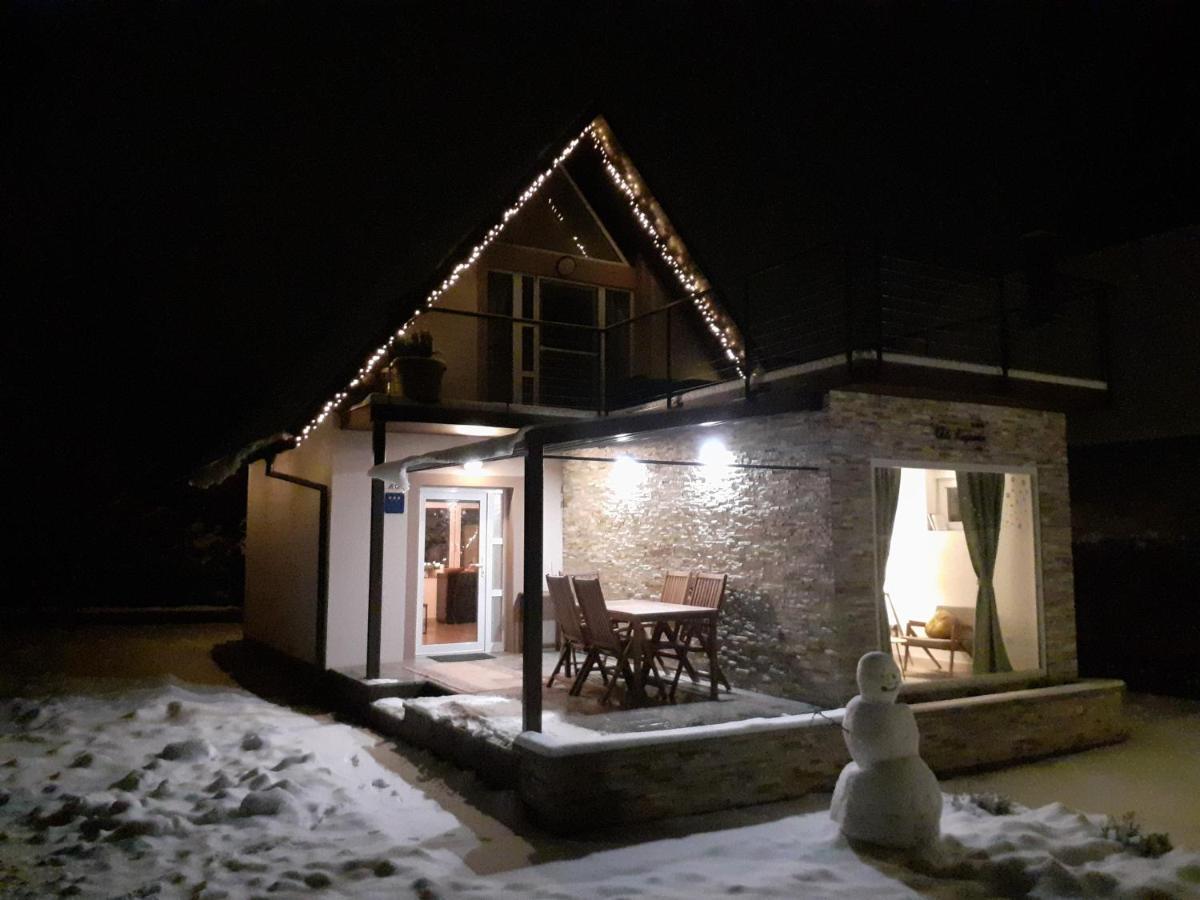 Vila Kosjenka On Lake Sabljaci Ogulin Kültér fotó